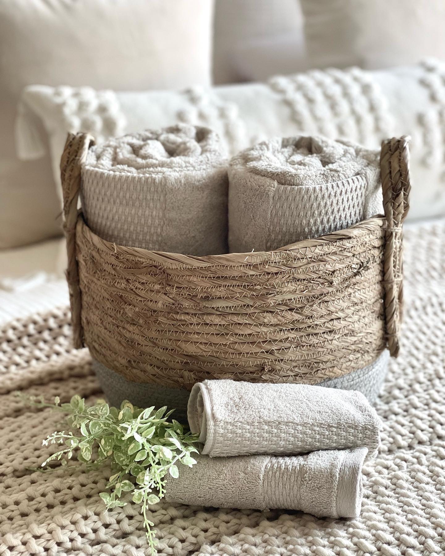 Delilah Home 100% Organic Cotton Bath Towels Certified to the GOTS & Vegan.org Standard